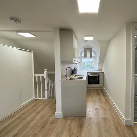 Rent this studio house on Iverson Road in London, NW6 2QT