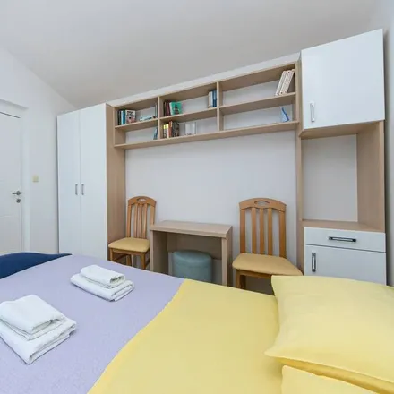 Rent this 1 bed apartment on 21328 Drašnice