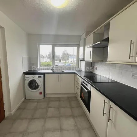 Image 3 - Tern Place, Johnstone, PA5 0RR, United Kingdom - Apartment for rent