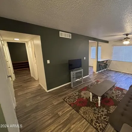 Buy this 1 bed apartment on 2549 West Rose Lane in Phoenix, AZ 85017