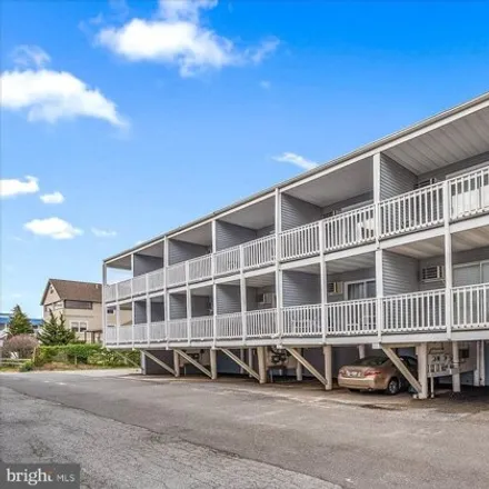 Image 1 - Surf Watch, 41st Street, Ocean City, MD 21843, USA - Condo for sale