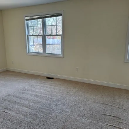 Image 2 - 311 Littleton Road, Chelmsford, MA 01824, USA - Townhouse for rent