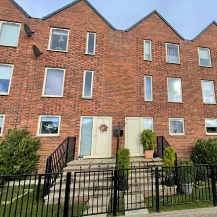 Buy this 4 bed townhouse on 8 Grimsby Road in Cleethorpes, DN35 7BF
