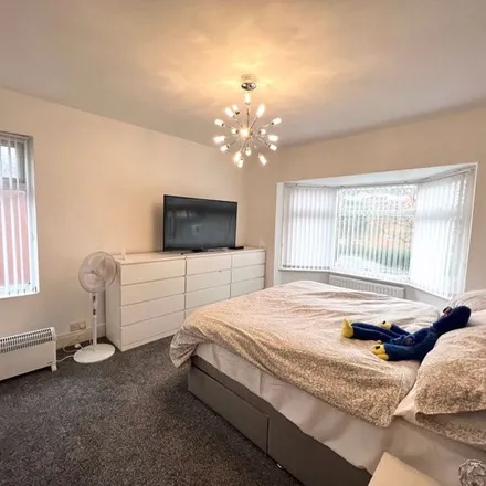 Rent this 3 bed apartment on Lancaster Road/Radcliffe Park Road in Lancaster Road, Pendlebury
