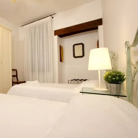 Rent this 3 bed apartment on Venice Marco Polo Airport in Percorso ciclo pedonale scolmatore Forte Bazzera, Venice VE