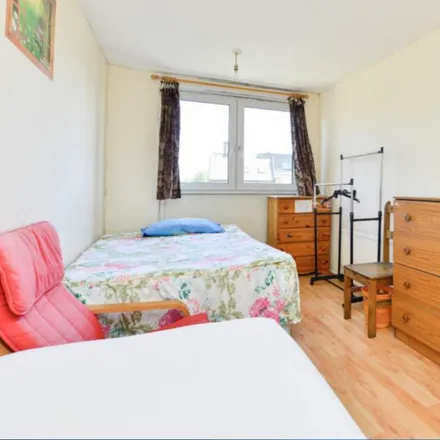 Image 1 - Hyperion House, 35 Arbery Road, London, E3 5TH, United Kingdom - Room for rent