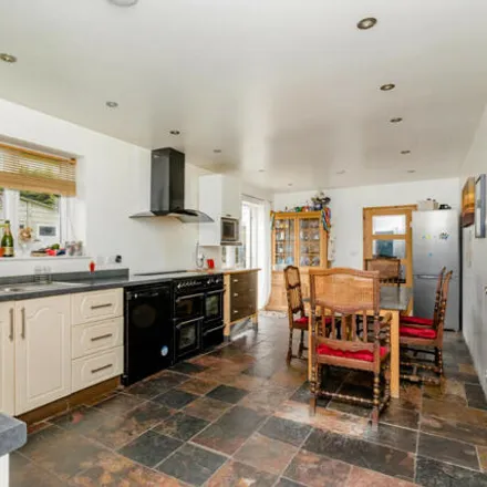 Image 7 - unnamed road, Worthing, BN14 0BB, United Kingdom - House for sale