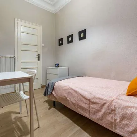 Rent this 4 bed apartment on Plaça d'Alfons el Magnànim in 1, 46003 Valencia