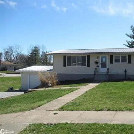 Buy this 3 bed house on 1696 Broadway Street in Hamilton, Hancock County