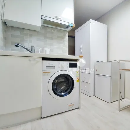 Rent this studio apartment on 서울특별시 강북구 번동 434-30