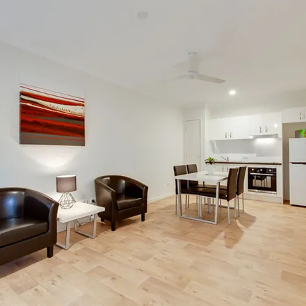 Image 3 - 13 Maurice Avenue, Salisbury QLD 4107, Australia - Apartment for rent