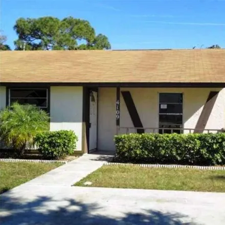 Buy this 2 bed condo on 4219 79th Street West in Manatee County, FL 34209