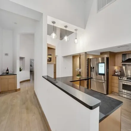 Image 3 - 235 East 49th Street, New York, NY 10022, USA - Townhouse for sale