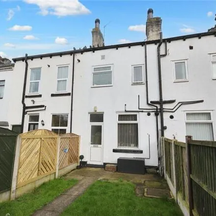 Rent this 2 bed townhouse on Gillett Lane in Rothwell, LS26 0EG
