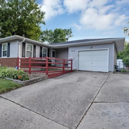 Buy this 3 bed house on 1809 Taft Ave in Rolling Meadows, Illinois