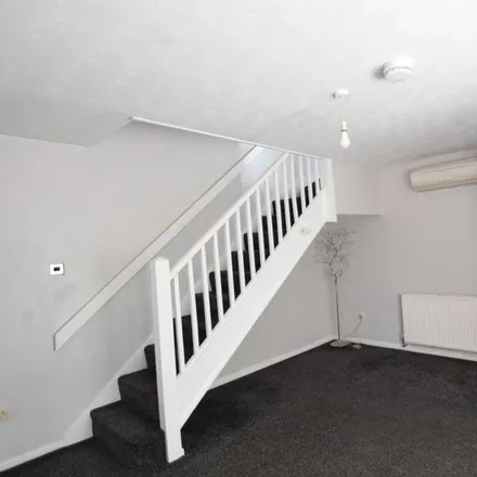 Image 4 - 20 Bramley Close, Pill, BS20 0DY, United Kingdom - House for rent