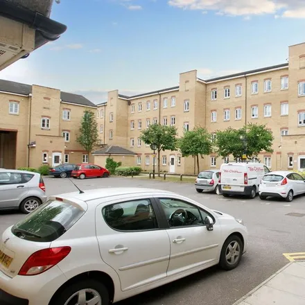 Rent this 2 bed apartment on unnamed road in London, RM2 6GD