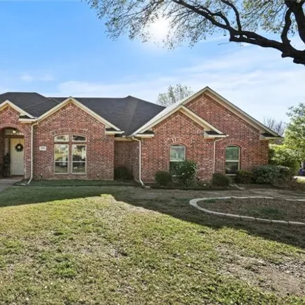 Buy this 3 bed house on 106 Country Ridge Court in Red Oak, TX 75154