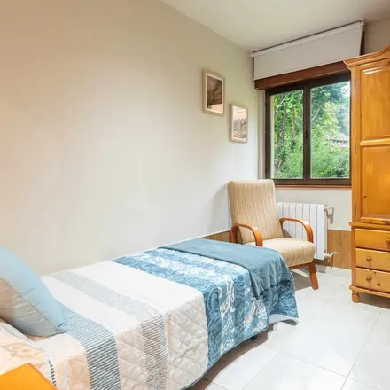 Rent this 4 bed house on Playa de Barro in Llanes, Asturias