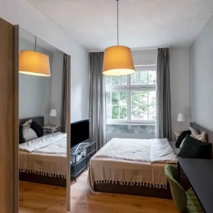 Rent this 4 bed room on Rohmerstraße 8 in 60486 Frankfurt, Germany