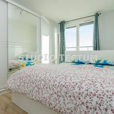 Rent this 3 bed apartment on Doktora Jana Piltza 30 in 30-392 Krakow, Poland