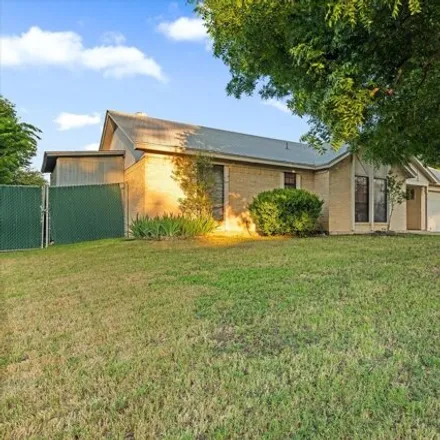 Image 2 - 6531 Family Place, Edgecliff Village, Tarrant County, TX 76134, USA - House for sale