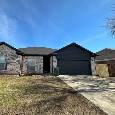 Rent this 4 bed house on 6739 Stone Branch Drive in Arlington, TX 76001