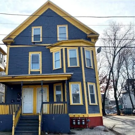 Rent this 3 bed house on Salem Gosel Mission in Norwich Avenue, Providence