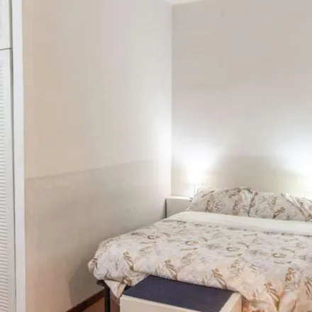 Rent this 6 bed apartment on Porta Portese in Lungotevere degli Artigiani, 00153 Rome RM