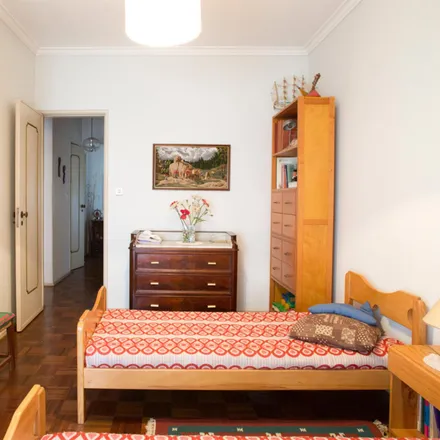 Rent this 2 bed apartment on Rua Porto Alegre in 2780-019 Oeiras, Portugal