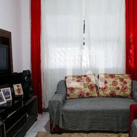 Buy this 3 bed house on Rua Santo Antônio in Jardim Santo Antônio, Santo André - SP