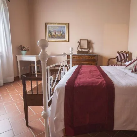 Rent this 2 bed apartment on 53037 San Gimignano SI