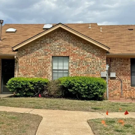 Buy this 2 bed house on John Conrad Golf Course in Wonga Drive, Midwest City