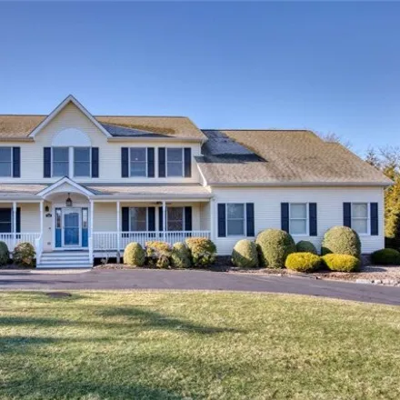 Rent this 4 bed house on 500 Kerwin Boulevard in Greenport West, Southold