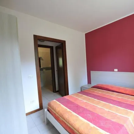 Image 3 - Peschiera del Garda, Viale Stazione, 37019 Peschiera del Garda VR, Italy - Apartment for rent