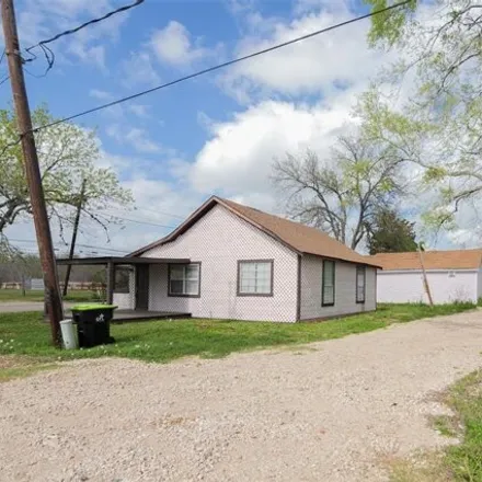 Rent this 3 bed house on 1909 Rothwell Street in Missouri City, TX 77477