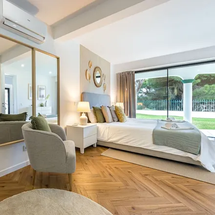 Rent this 6 bed house on 8200-315 Distrito de Évora