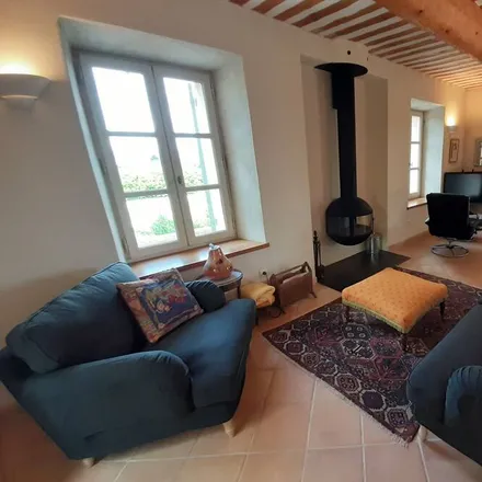 Rent this 5 bed house on Route d’Apt in 84400 Apt, France