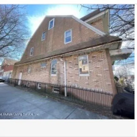 Buy this 6 bed house on 105 Bay St in Brooklyn, New York