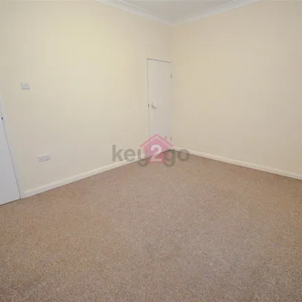 Image 8 - unnamed road, Sheffield, S20 7HA, United Kingdom - Apartment for rent