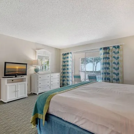 Rent this 2 bed condo on Longboat Key in FL, 34228