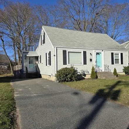 Buy this 4 bed house on 42 Pine Street in North Seekonk, Seekonk