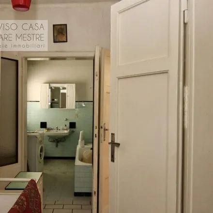 Image 9 - Viale Luigi Luzzatti, 14, 31100 Treviso TV, Italy - Apartment for rent