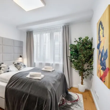Rent this 2 bed apartment on Rennweg 94 in 1030 Vienna, Austria