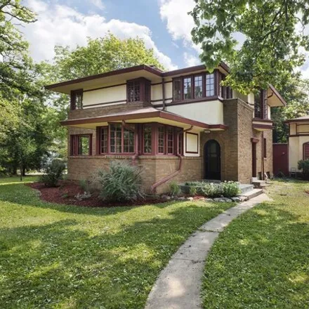Rent this 5 bed house on 344 Elm Place in Highland Park, IL 60035