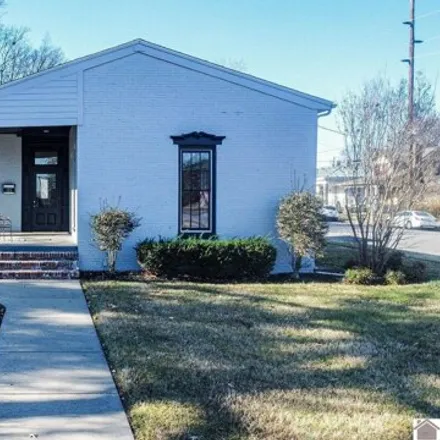Buy this 3 bed house on 518 Madison Street in Paducah, KY 42001
