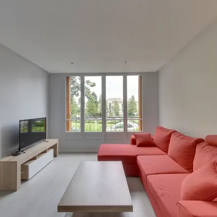 Image 1 - Rue Charles Corbeau, 27000 Évreux, France - Apartment for rent