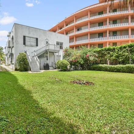 Rent this 1 bed apartment on 471 Brazilian Avenue in Palm Beach, Palm Beach County