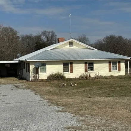 Buy this 2 bed house on E1610 Road in Garvin County, OK 73098