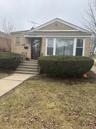 Buy this 3 bed house on 3553 West 77th Street in Chicago, IL 60652